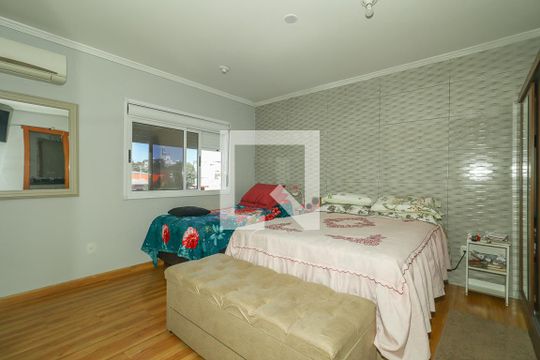 Quarto Suíte de casa à venda com 4 quartos, 181m² em Jardim Floresta, Porto Alegre