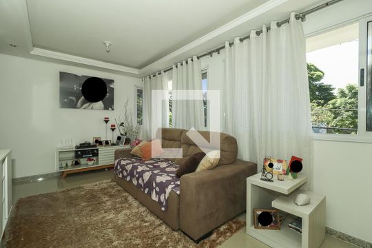 Casa à venda com 4 quartos, 181m² em Jardim Floresta, Porto Alegre