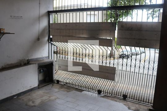 Garagem de casa à venda com 5 quartos, 180m² em Cerâmica, São Caetano do Sul
