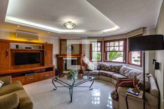 Casa à venda com 3 quartos, 290m² em Parque Urbano, Porto Alegre