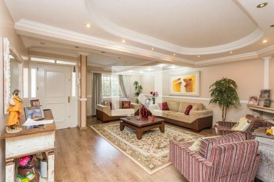 Sala de casa à venda com 4 quartos, 344m² em Chácara das Pedras, Porto Alegre