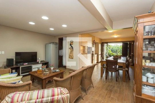 Sala de casa à venda com 4 quartos, 344m² em Chácara das Pedras, Porto Alegre