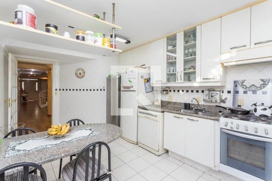 Cozinha de casa à venda com 4 quartos, 344m² em Chácara das Pedras, Porto Alegre