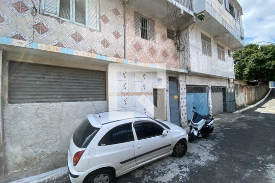 Fachada e placa de casa à venda com 12 quartos, 420m² em Vila Ponte Rasa, São Paulo