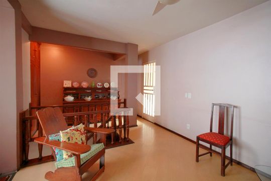 Sala de Estar de apartamento à venda com 4 quartos, 156m² em Santa Lúcia, Belo Horizonte