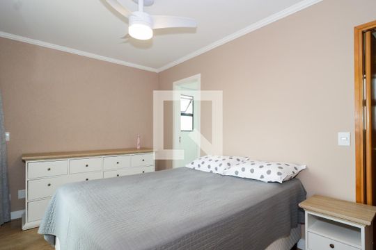 Suíte de apartamento à venda com 3 quartos, 84m² em Vila Progredior, São Paulo