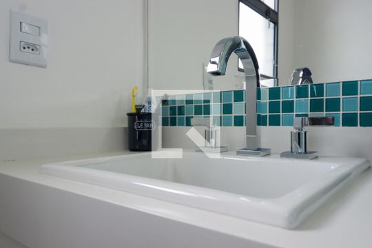 Banheiro da Suíte de apartamento à venda com 3 quartos, 84m² em Vila Progredior, São Paulo