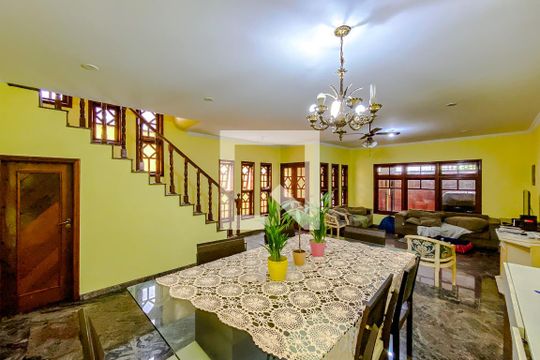 Sala de casa à venda com 5 quartos, 318m² em Vila Prudente, São Paulo