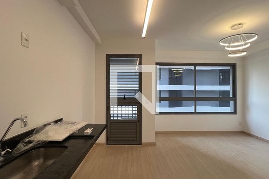 Cozinha de kitnet/studio à venda com 1 quarto, 26m² em Pinheiros, São Paulo