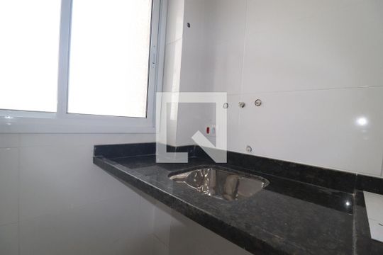 Cozinha e Área de Serviço de apartamento à venda com 2 quartos, 45m² em Jardim Utinga, Santo André