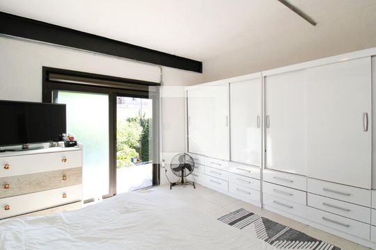 Quarto de casa de condomínio à venda com 2 quartos, 176m² em Jardim Guapira, São Paulo