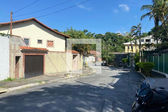 Vista da Rua de casa de condomínio à venda com 2 quartos, 176m² em Jardim Guapira, São Paulo