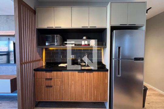 Cozinha de apartamento à venda com 1 quarto, 40m² em Jardim Paulista, São Paulo