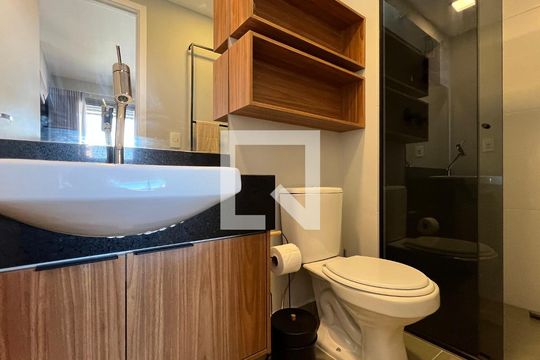 Banheiro da Suíte de apartamento à venda com 1 quarto, 40m² em Jardim Paulista, São Paulo