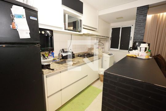 Cozinha de apartamento para alugar com 3 quartos, 80m² em Jardim Atlantico, Goiânia