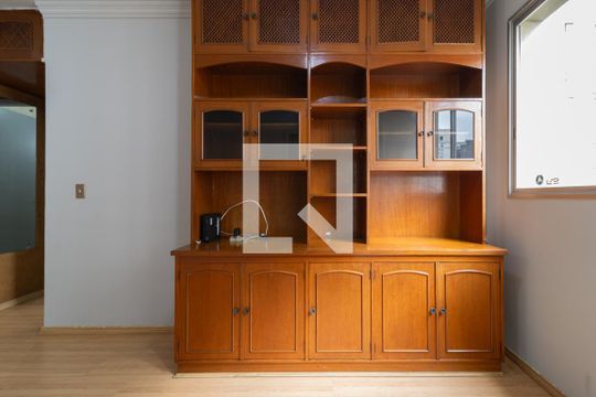 Sala de apartamento para alugar com 1 quarto, 40m² em Moema, São Paulo