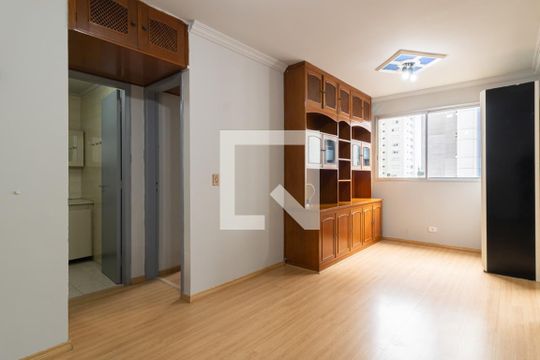 Sala de apartamento para alugar com 1 quarto, 40m² em Moema, São Paulo