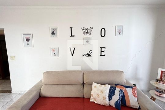 Sala de casa à venda com 3 quartos, 210m² em Vila Metalúrgica, Santo André