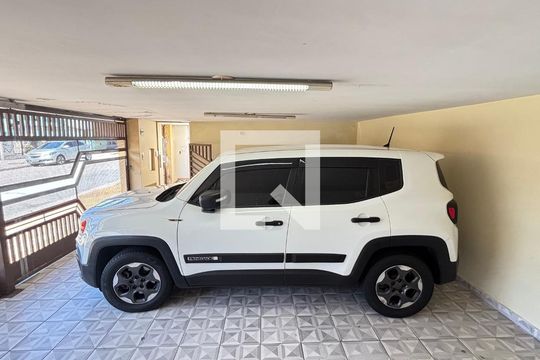 Garagem de casa à venda com 3 quartos, 210m² em Vila Metalúrgica, Santo André