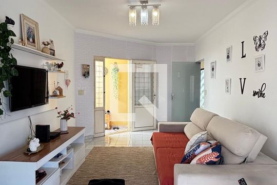 Sala de casa à venda com 3 quartos, 210m² em Vila Metalúrgica, Santo André
