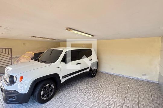 Garagem de casa à venda com 3 quartos, 210m² em Vila Metalúrgica, Santo André