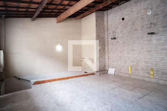 Garagem de casa para alugar com 3 quartos, 150m² em Jardim Nordeste, São Paulo