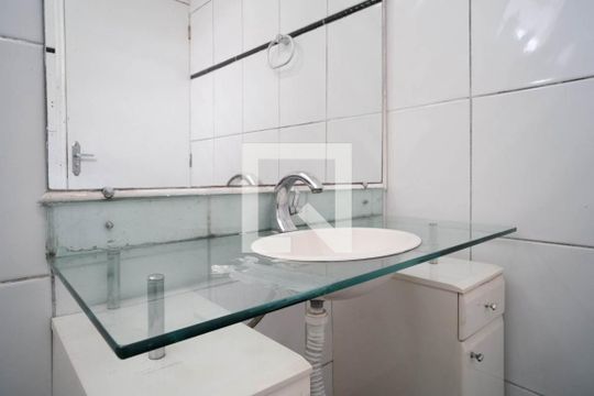 Banheiro 2 de casa para alugar com 3 quartos, 150m² em Jardim Nordeste, São Paulo