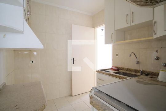 Cozinha de apartamento para alugar com 3 quartos, 62m² em Vila Carlos de Campos, São Paulo