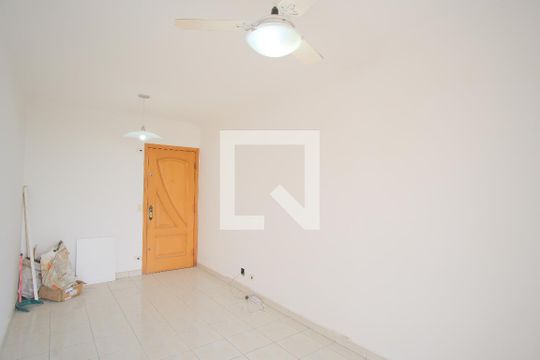 Sala de apartamento para alugar com 3 quartos, 62m² em Vila Carlos de Campos, São Paulo