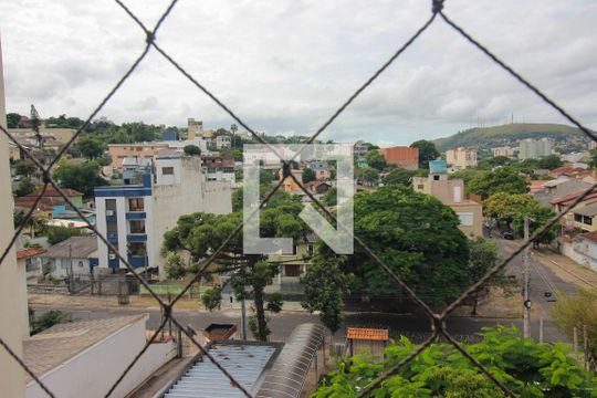 Vista da Sala de apartamento para alugar com 2 quartos, 88m² em Medianeira, Porto Alegre