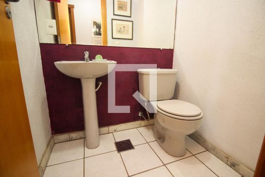 Lavabo de apartamento para alugar com 2 quartos, 88m² em Medianeira, Porto Alegre