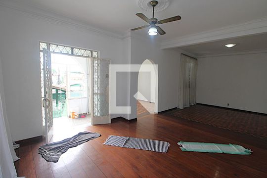 Sala 1 de casa à venda com 4 quartos, 299m² em Todos Os Santos, Rio de Janeiro