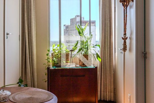 Sala/Cozinha de apartamento à venda com 2 quartos, 55m² em Centro Histórico, Porto Alegre