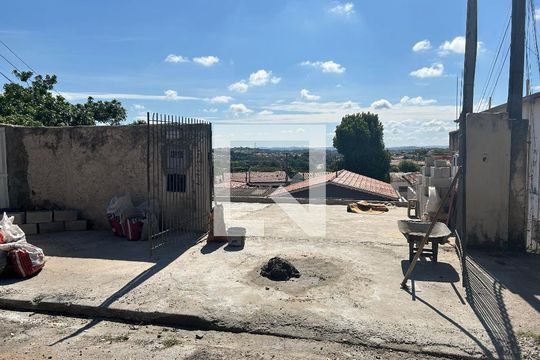Quintal de casa à venda com 1 quarto, 70m² em Jardim Santo Expedito, Campinas