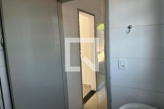 Banheiro de casa à venda com 1 quarto, 70m² em Jardim Santo Expedito, Campinas