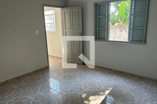 Quarto de casa à venda com 1 quarto, 70m² em Jardim Santo Expedito, Campinas