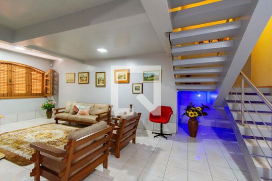 Sala de casa à venda com 4 quartos, 240m² em Niterói, Canoas