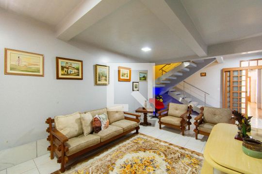 Sala de casa à venda com 4 quartos, 240m² em Niterói, Canoas