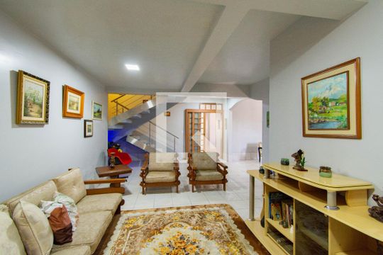 Sala de casa à venda com 4 quartos, 240m² em Niterói, Canoas