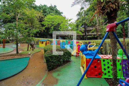 Área comum - Parquinho de apartamento para alugar com 2 quartos, 70m² em Barra da Tijuca, Rio de Janeiro