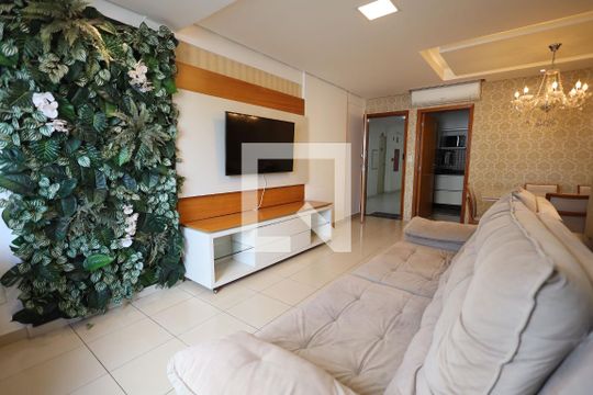 Sala de apartamento para alugar com 3 quartos, 100m² em Nova Suiça, Goiânia