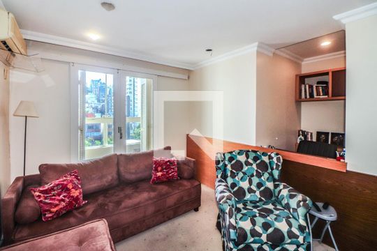 Quarto 1 de apartamento à venda com 5 quartos, 530m² em Petrópolis, Porto Alegre