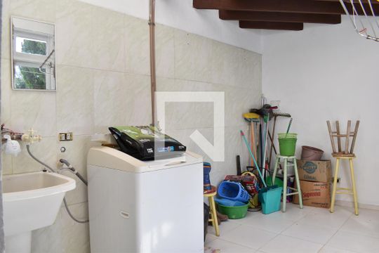 Área de Serviço de casa de condomínio para alugar com 3 quartos, 300m² em São Braz, Curitiba