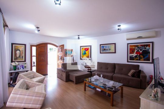 Sala de casa de condomínio à venda com 3 quartos, 199m² em São Francisco, Niterói