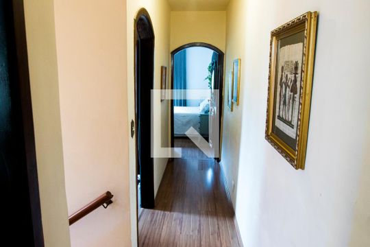 Corredor de casa à venda com 3 quartos, 163m² em Perdizes, São Paulo