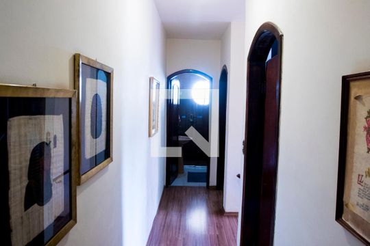 Corredor de casa à venda com 3 quartos, 163m² em Perdizes, São Paulo
