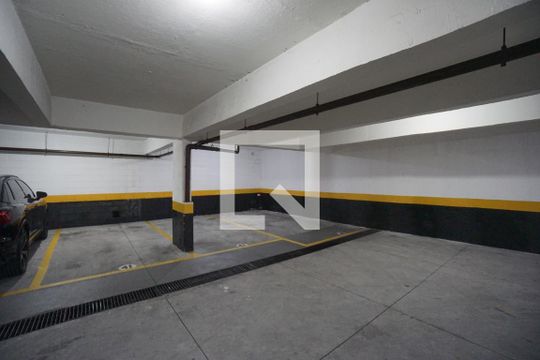 Garagem de apartamento à venda com 1 quarto, 70m² em Vila Gomes Cardim, São Paulo