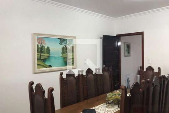 Casa à venda com 5 quartos, 200m² em Jardim Monte Kemel, São Paulo
