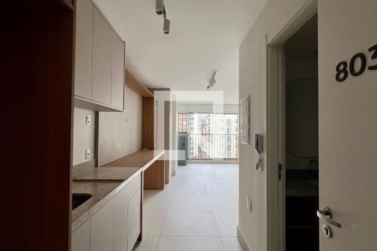 Cozinha de kitnet/studio à venda com 1 quarto, 28m² em Paraíso, São Paulo