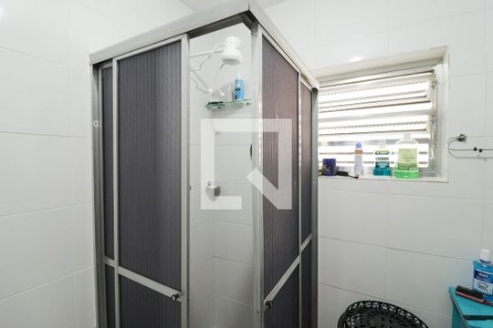 Banheiro de apartamento à venda com 2 quartos, 70m² em Jardim São Paulo, São Paulo